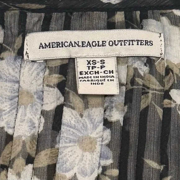 American Eagle Outfitters Black Floral Kimono Sz XS - Picture 3 of 6